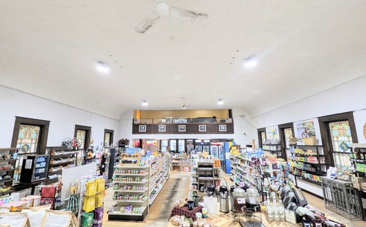 Pictures of Retail property located at 537 Railroad St, St Johnsbury, VT 05819 for lease - image #1