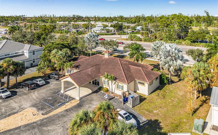 Pictures of Office property located at 15740 New Hampshire Ct, Fort Myers, FL 33908 for lease - image #1