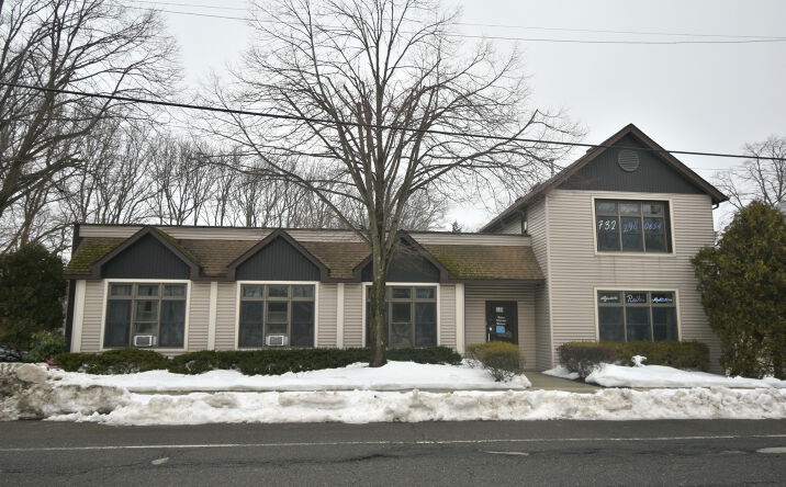 Pictures of Office property located at 648 Holmdel Rd, Hazlet, NJ 07730 for lease - image #1
