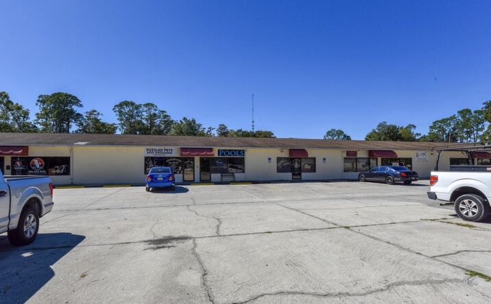 Pictures of Retail, Office, Special Purpose property located at 703 S State St, Bunnell, FL 32110 for lease - image #1