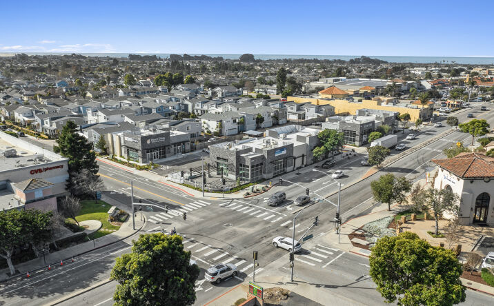 Pictures of Retail property located at 1595 E Grand Ave, Arroyo Grande, CA 93420 for lease - image #1
