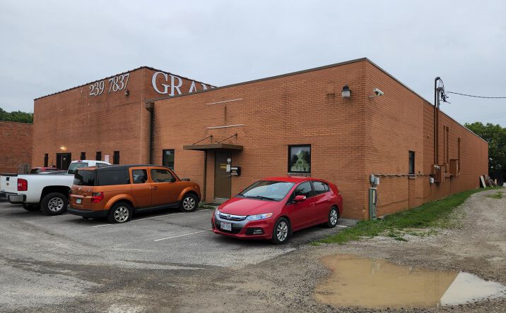 Pictures of Industrial property located at 2000 Zettler Rd, Columbus, OH 43232 for lease - image #1