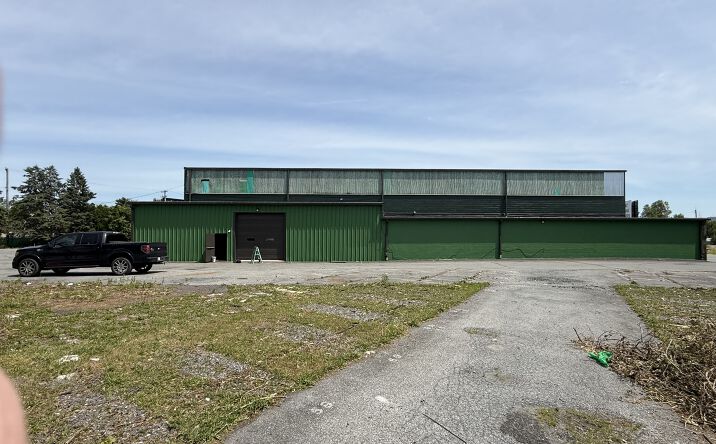 Pictures of Retail, Industrial, Special Purpose property located at 2224 Industrial Dr, Bethlehem, PA 18017 for lease - image #1