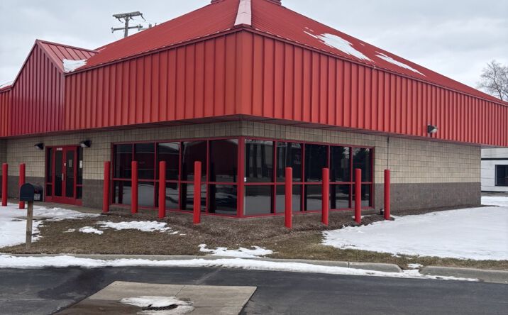Pictures of Industrial, Retail property located at 30903 Groesbeck Hwy, Roseville, MI 48066 for lease - image #1