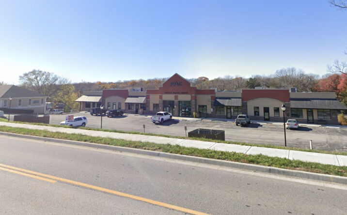 Pictures of Office property located at 6014 N Hwy Missouri 9, Parkville, MO 64152 for lease - image #1