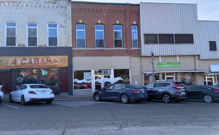 Pictures of Retail, Office property located at 319 Main St, Platte City, MO 64079 for lease - image #1