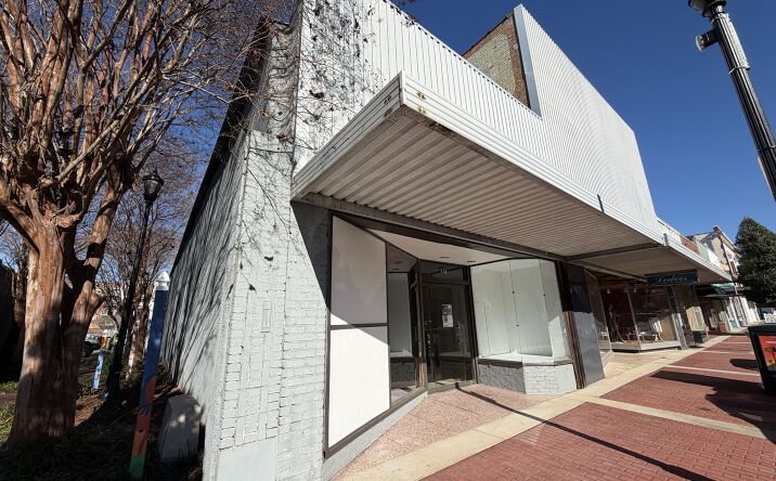 Pictures of Retail, Office property located at 118 Tarboro St W, Wilson, NC 27893 for lease - image #1
