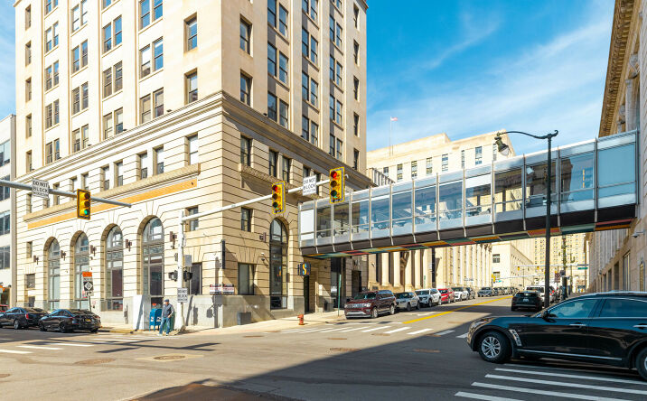 Pictures of Retail, Restaurant property located at 607 Shelby St, Detroit, MI 48226 for lease - image #1