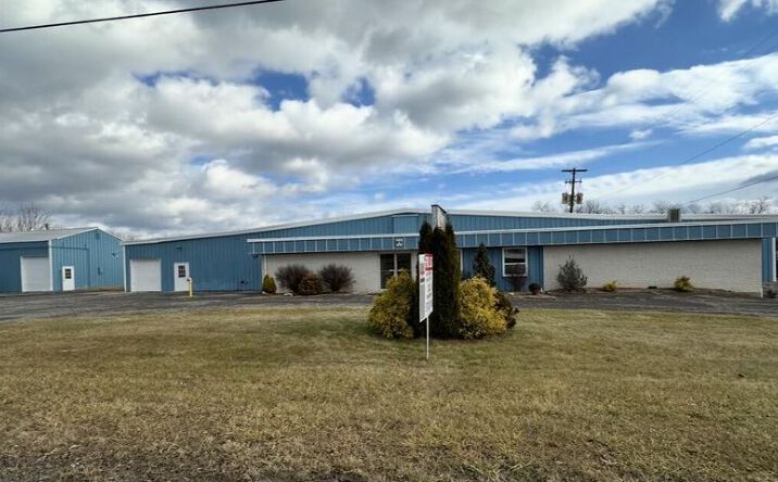 Pictures of Industrial property located at 21 Industrial Park Rd, Selinsgrove, PA 17870 for lease - image #1