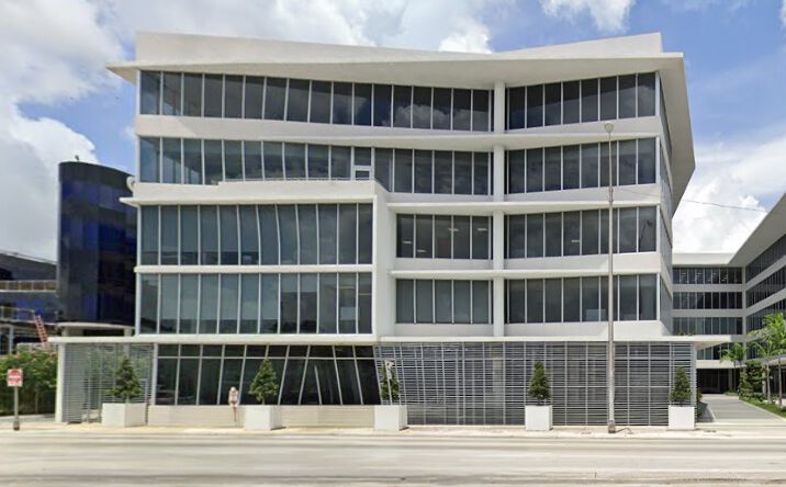 Pictures of Office property located at 850 NW 42nd Ave, Miami, FL 33126 for lease - image #1