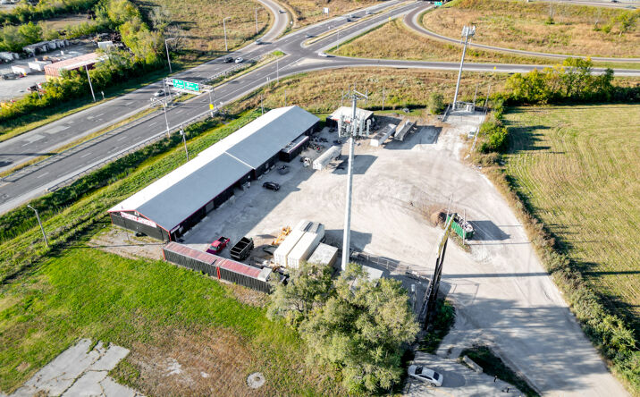 Pictures of Industrial, Office property located at 3240 W Chain of Rocks Rd, Granite City, IL 62040 for lease - image #1