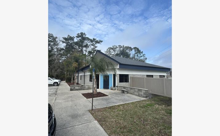 Pictures of Office property located at 14 Swimming Pen Dr, Middleburg, FL 32068 for lease - image #1