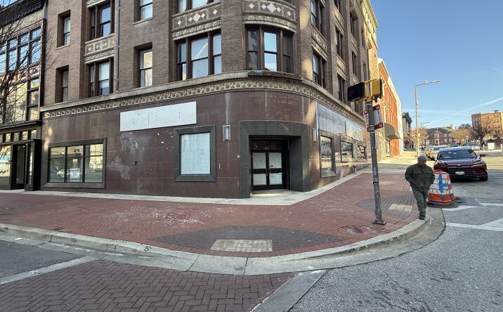 Pictures of Retail property located at 100 W Lexington St, Baltimore, MD 21201 for lease - image #1