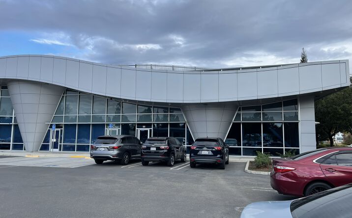 Pictures of Office property located at 9250 Big Horn Blvd, Elk Grove, CA 95758 for lease - image #1