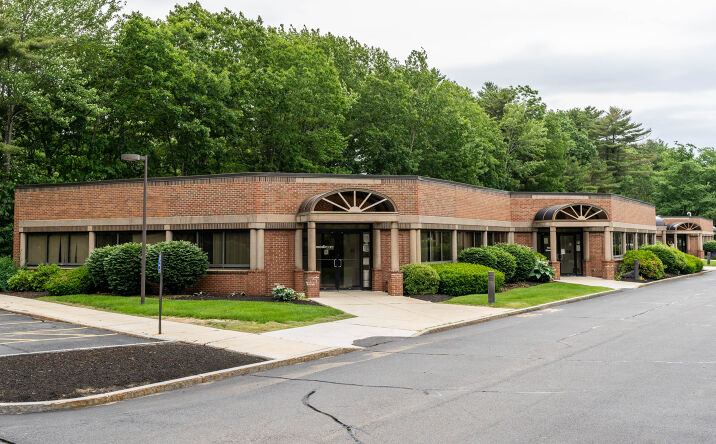 Pictures of Office property located at 400 Southborough Dr, South Portland, ME 04106 for lease - image #1
