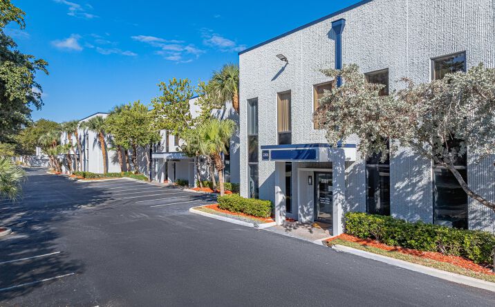Pictures of Industrial property located at 2301 NW 30th Pl, Pompano Beach, FL 33069 for lease - image #1