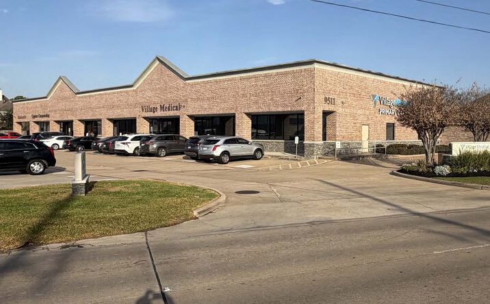 Pictures of Office property located at 9511 Huffmeister Road, Suite 100, Houston, TX 77095 for lease - image #1