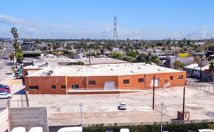 Pictures of Industrial property located at 5880 Adams Blvd, Culver City, CA 90232 for lease - image #1
