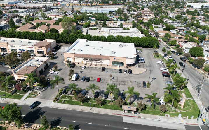 Pictures of Retail property located at 9333 Whittier Blvd, Pico Rivera, CA 90660 for lease - image #1