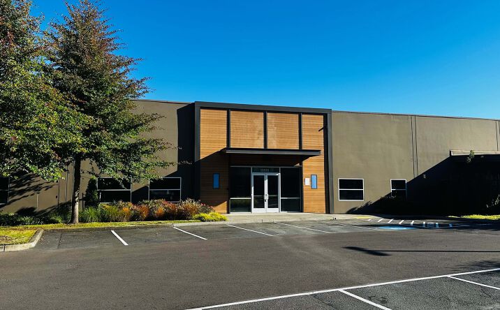 Pictures of Office property located at 13515 SW Millikan Way, Beaverton, OR 97005 for lease - image #1
