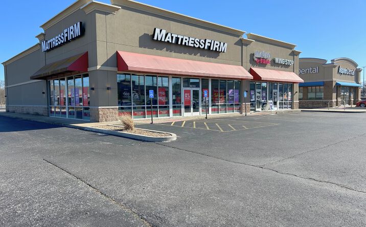 Pictures of Retail property located at 2718 N Kansas Expy, Springfield, MO 65803 for lease - image #1