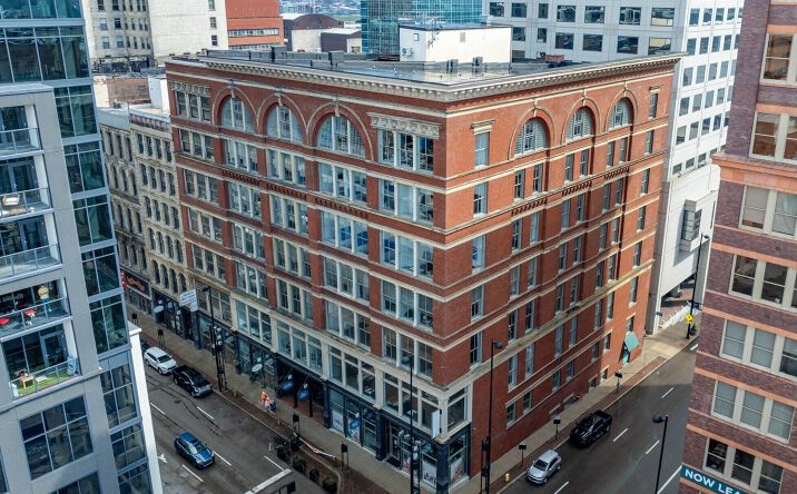 Pictures of Retail property located at 151 W 4th St, Cincinnati, OH 45202 for lease - image #1