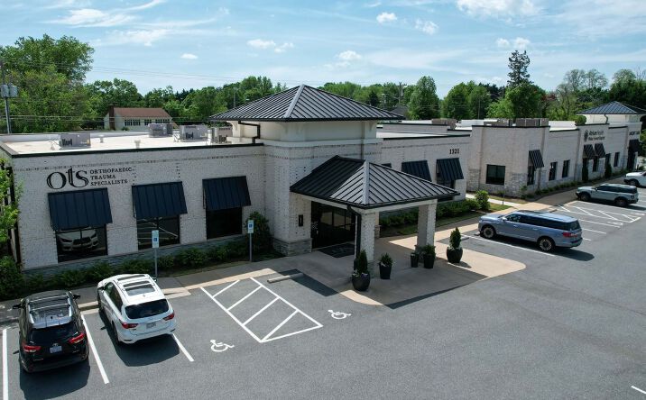 Pictures of Office property located at 5601 & 5603 Pinehaven Dr, Greensboro, NC 27410 for lease - image #1