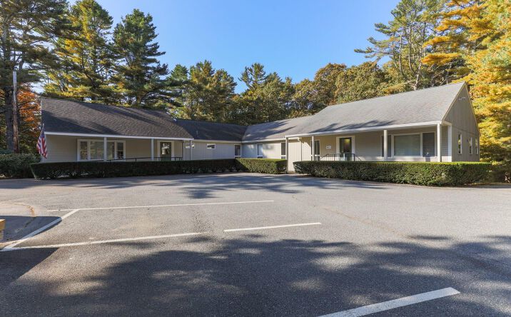 Pictures of Office property located at 1400 MA-28A 9, Cataumet, MA 02534 for lease - image #1