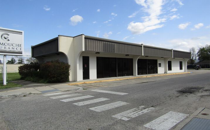 Pictures of Office property located at 516 N Burnside Ave, Gonzales, LA 70737 for lease - image #1