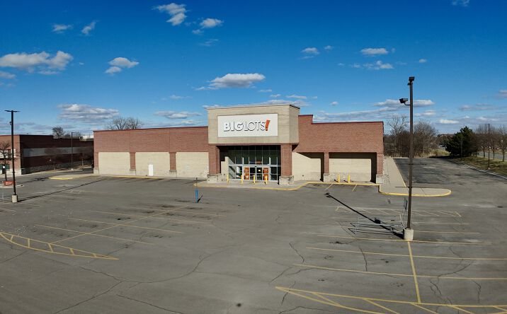 Pictures of Retail, Special Purpose property located at 5600 Mercury Dr, Dearborn, MI 48126 for lease - image #1