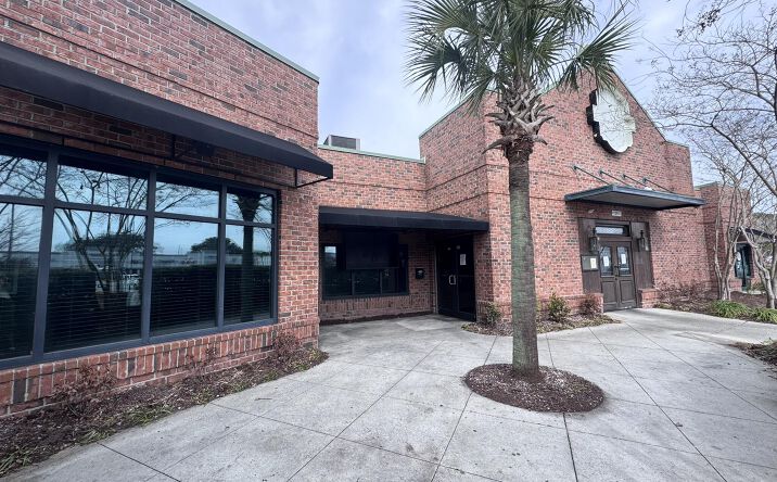 Pictures of Retail property located at 1739 Maybank Highway # V, Charleston, SC 29412 for lease - image #1