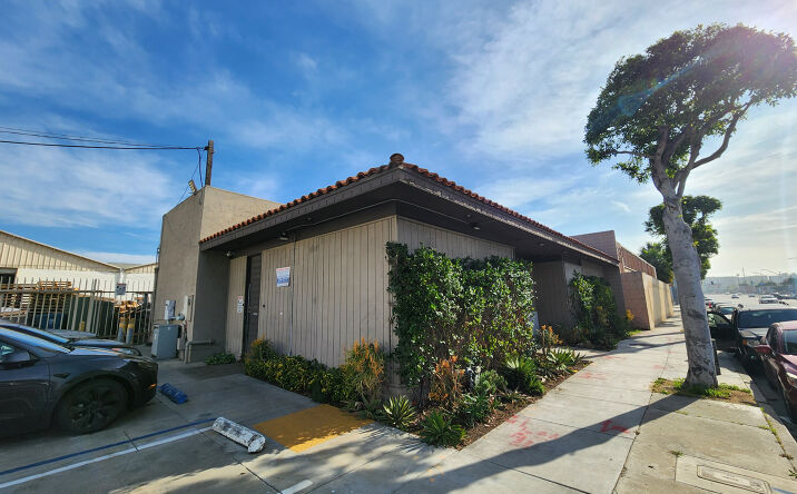Pictures of Retail, Restaurant, Industrial property located at 620 N La Brea Ave, Inglewood, CA 90302 for lease - image #1