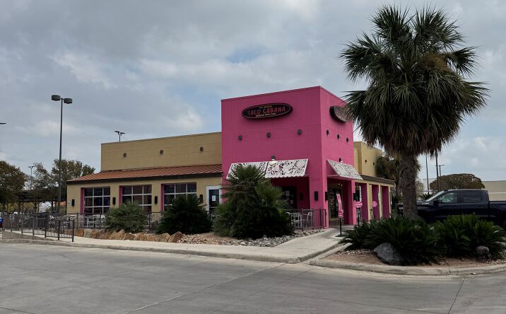 Pictures of Restaurant property located at 5738 TX-1604 Loop, San Antonio, TX 78251 for lease - image #1