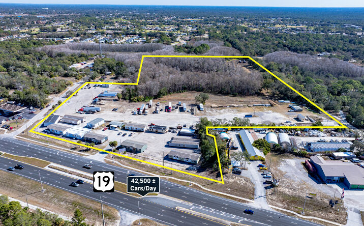 Pictures of Industrial property located at 10522 Harris Loop, Hudson, FL 34667 for lease - image #1