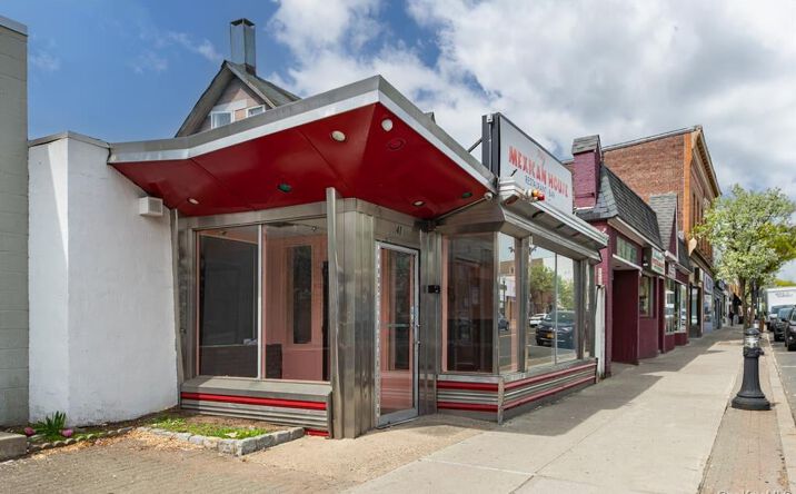 Pictures of Retail property located at 41 Lafayette Ave, Suffern, NY 10901 for lease - image #1