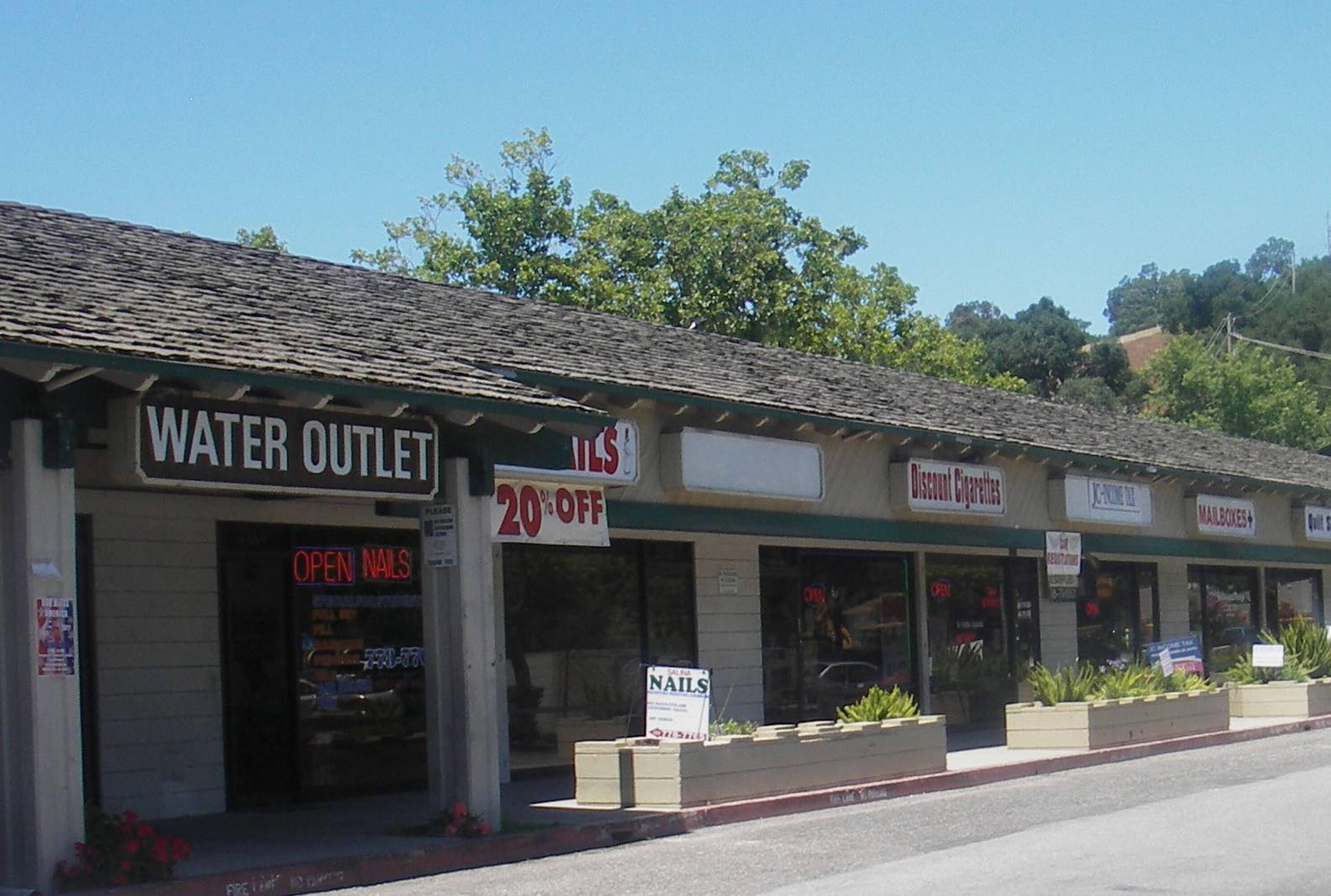 16999 Monterey Hwy, Hill, CA 95037