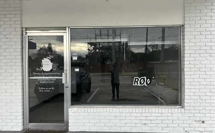 Pictures of Retail property located at 3409 Conway Gardens Rd, Belle Isle, FL 32812 for lease - image #1