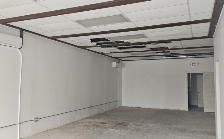 Pictures of Retail, Office property located at 5008 W 16th St, Cicero, IL 60804 for lease - image #1