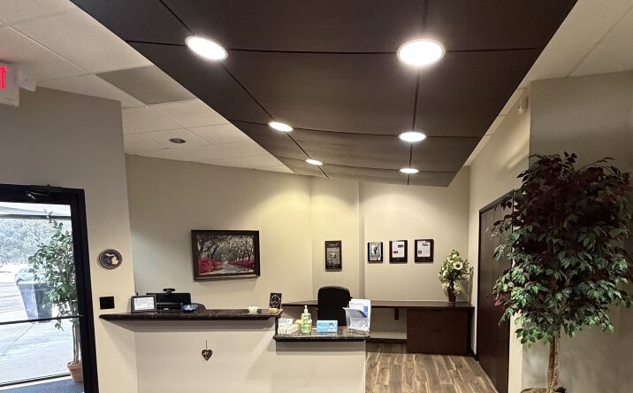 Pictures of Office property located at 165 Kirts Blvd, Troy, MI 48084 for lease - image #1