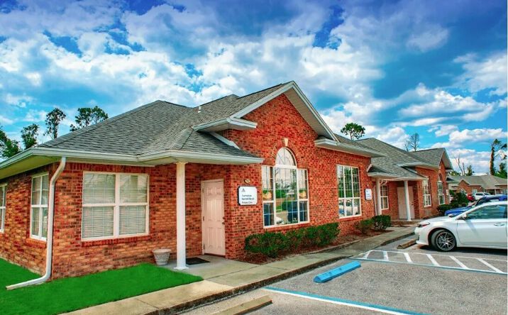 Pictures of Office property located at 2101 Northside Dr, Panama City, FL 32405 for lease - image #1