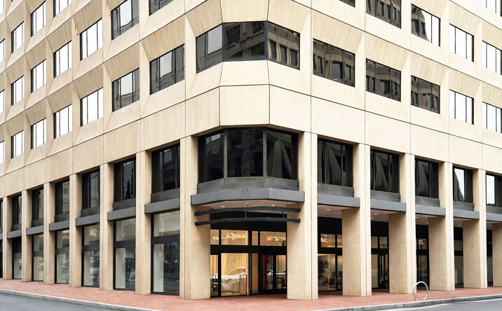 Pictures of Retail property located at 601 Montgomery St, San Francisco, CA 94111 for lease - image #1