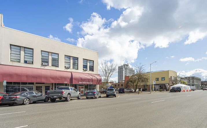 Pictures of Office property located at 180 Commercial St NE, Salem, OR 97301 for lease - image #1