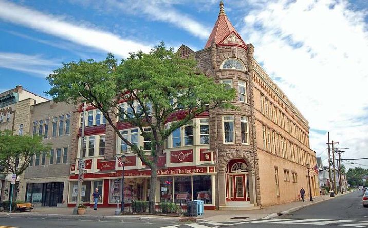 Pictures of Office property located at 52 W Main Street, Somerville, NJ 08876 for lease - image #1