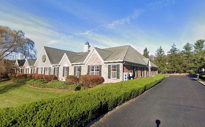 Pictures of Office property located at 37 Mountain Blvd, Warren, NJ 007059 for lease - image #1