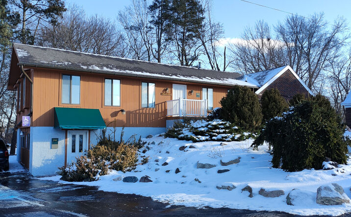 Pictures of Office property located at 2048 Washtenaw Ave, Ypsilanti, MI 48197 for lease - image #1