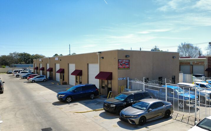 Pictures of Industrial, Special Purpose, Retail property located at 6501 Ashcroft Dr, Houston, TX 77081 for lease - image #1