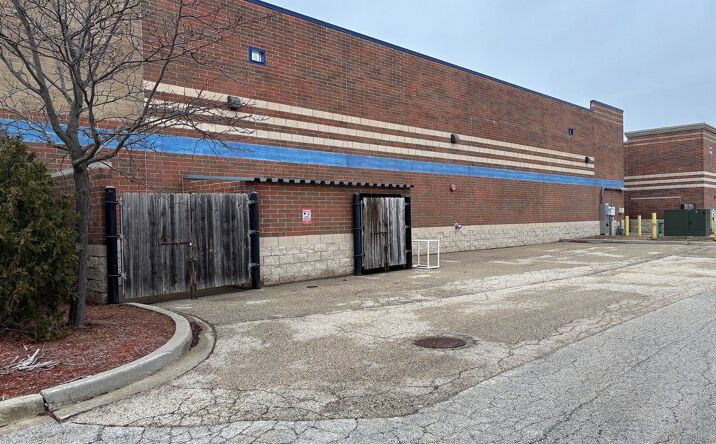 Pictures of Retail property located at 837 N Randall Road, Batavia, IL 60510 for lease - image #1