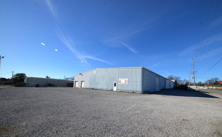 Pictures of Special Purpose property located at 1318 Salem Rd Road, Mt Vernon, IL 62864 for lease - image #1