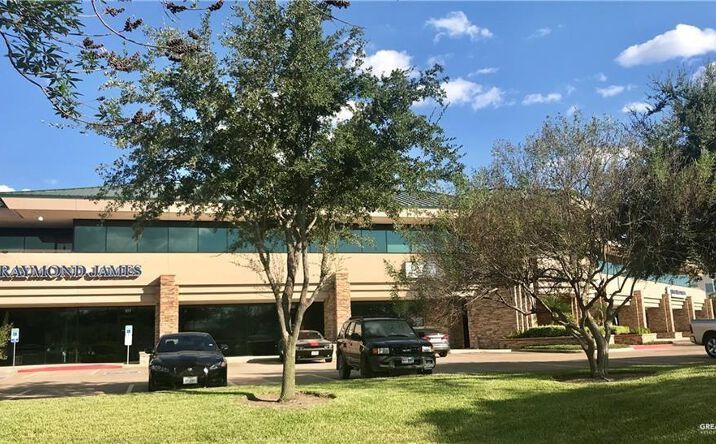 Pictures of Office property located at 1400 N Mccoll Road # 205, McAllen, TX 78501 for lease - image #1