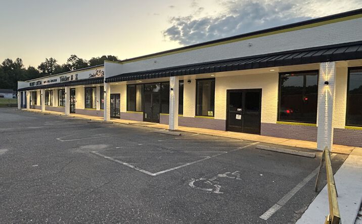 Pictures of Retail property located at 225 Market St, Cramerton, NC 28032 for lease - image #1